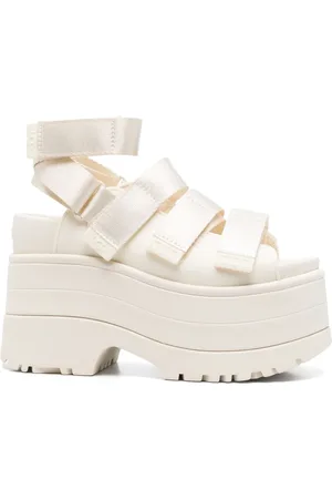 UGG 90mm Goldenrise sandals