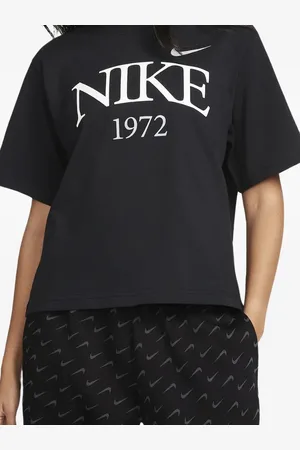 Nike Sportswear Classic " " T-shirt