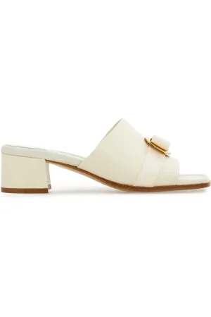 Salvatore Ferragamo 40mm Vara sandals