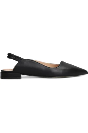 ISABEL FERRANTI Leather flat pumps