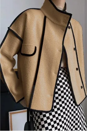 Fenzy Casaco Curto Elegante, Cor Camel