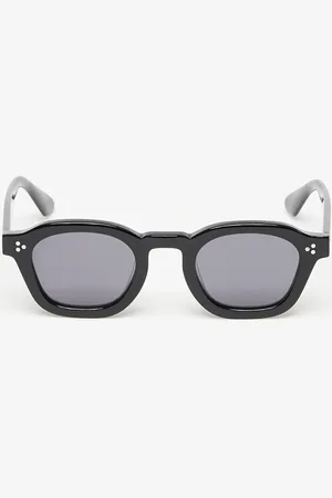 Akila Sunglasses Logos / Universal