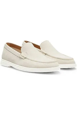 HUGO BOSS Loafers em camurça com sola contrastante