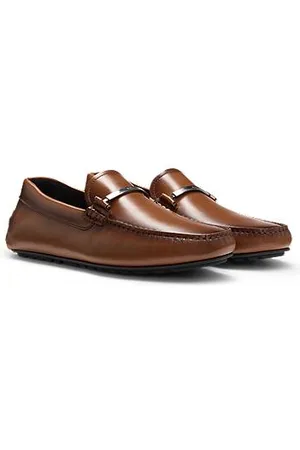 HUGO BOSS Loafers em pele com material da marca