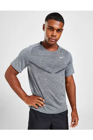 Nike Homem T-shirts & Manga Curta - T-Shirt TechKnit