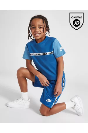 Nike Sets - Conjunto T-Shirt/Calções Swoosh Tape para Criança