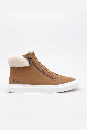 UGG Alameda Mid Zip 37