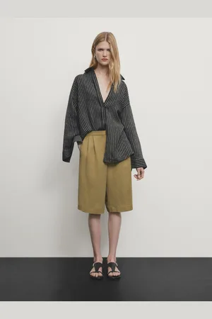 Massimo Dutti Bermuda Com Detalhe De Pinças