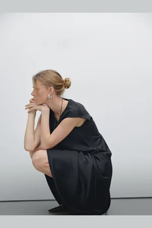 Massimo Dutti Vestido Midi Fluido Acetinado