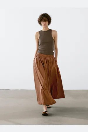 Massimo Dutti Top Slim Com Pormenor De Tachas