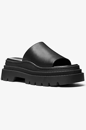 Michael Kors MKSandália chinelo com plataforma em pele Kendra -