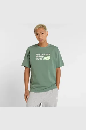 New Balance Homens Athletics Premium Relaxed Chest Logo T-Shirt em , Tamanho 2XL