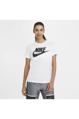Nike T-shirt Sportswear Essential para mulher