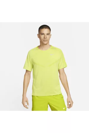 Nike Homem T-shirts desportivas - Camisola de running de manga curta Dri-FIT ADV TechKnit Ultra para homem