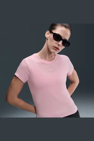 Nike T-shirt Sportswear Chill Knit para mulher