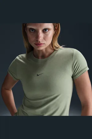 Nike T-shirt recortada estreita Sportswear Chill Knit para mulher