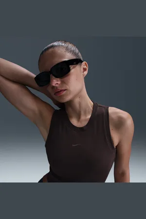 Nike Camisola sem mangas minicanelada recortada justa Sportswear Chill Knit para mulher