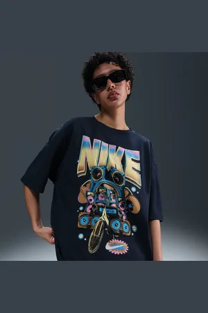 Nike T-shirt folgada Sportswear para mulher