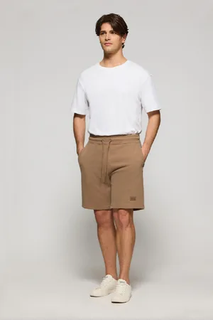 Polo Club® Calção Jonas Cor Moca De Algodão E Corte Relaxed Fit Com Patch Em Sarja Engomado