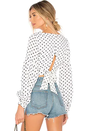 superdown Yasmin Tie Back Crop Top in - White. Size M (also in S, XS).