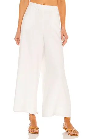 Show Me Your Mumu Kick Back Pants in - White. Size XL (also in XS).