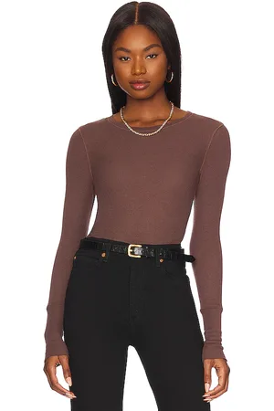 Bobi Modal Thermal Top in - Brown. Size L (also in M, S, XL, XS).