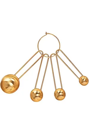 https://images.fashiola.pt/product-list/300x450/revolve/60111481/simple-measuring-spoons-in-a-metallic-gold-size-all.webp