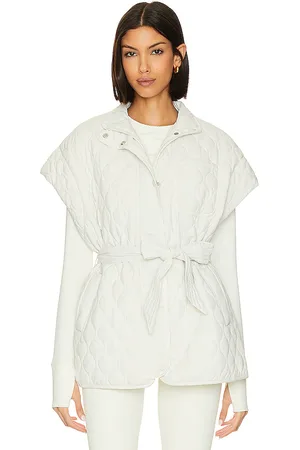 Beach Riot Glenn Vest in - Cream. Size L (also in M, S).