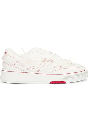 Reebok X Kanghyuk Club C in - White. Size 8.5 (also in 9, 9.5).