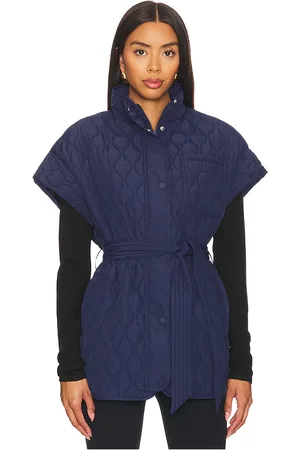 Beach Riot Glenn Vest in - Navy. Size L (also in M, XL).