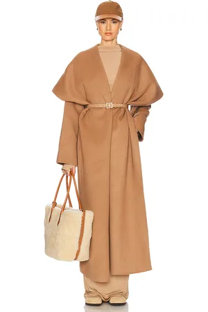Helsa The Throw Coat in - Tan. Size L (also in M, S, XL).