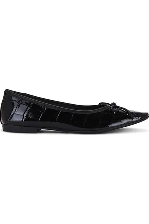 Schutz Arissa Flat in - . Size 7 (also in 8.5).