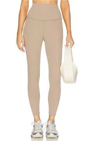Splits59 Airweight Super High Waist 7/8 Legging in - Beige. Size L (also in M, S, XL, XS).