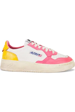 Autry Super Vintage Sneaker in - . Size 35 (also in 36, 37, 38, 39, 40, 41).