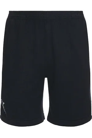 OYSTER Hardcourt Specialist Shorts in - Navy. Size L (also in M).