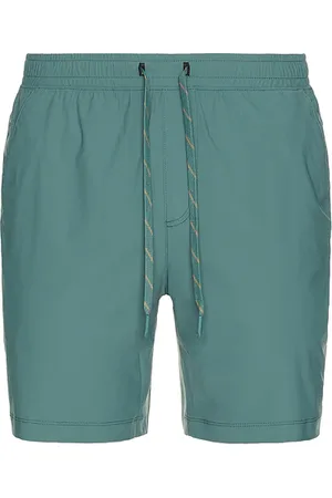 Rhone 7 Pursuit Short in - Sage. Size L (also in M, S, XL/1X).