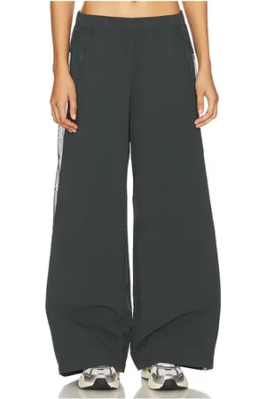 alo High-waist Origin Wide Leg Track Pant in - Green. Size M (also in S, XS).