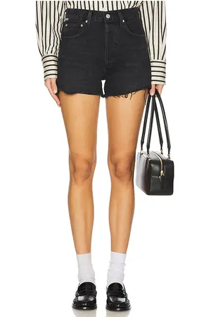 Citizens of Humanity Marlow Vintage Short in - Black. Size 23 (also in 24, 25, 26, 27, 28, 29, 30, 32).