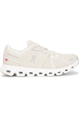 On Running Cloud 6 Sneaker in - White. Size 10 (also in 10.5, 11, 5, 5.5, 6, 6.5, 7, 7.5, 8, 8.5, 9, 9.5).