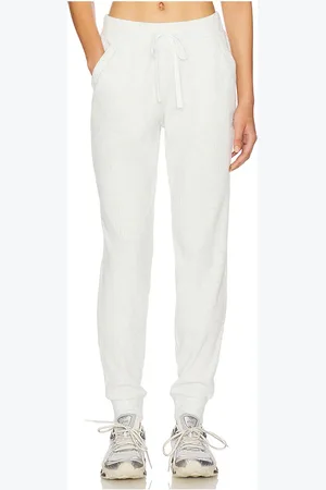 alo Muse Sweatpant in - Light Grey. Size L (also in M, S, XS).