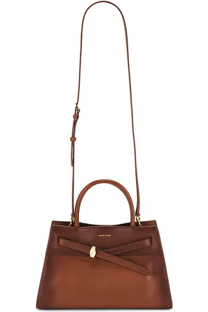 VERONICA BEARD Dash Bag in - Burgundy. Size all.