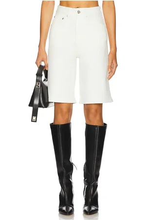 Ivy & Oak Piri Bermuda Shorts in - White. Size 36 (also in 40).