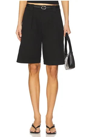 Citizens of Humanity Cara Pleated Short in - . Size 24 (also in 25, 26, 30, 31, 32, 33, 34).
