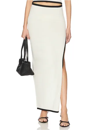 Seven Wonders Dulchie Maxi Skirt in - Cream. Size L (also in M, S, XS).