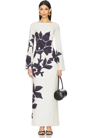 Seven Wonders Camino Maxi Dress in - Cream. Size S (also in XS).