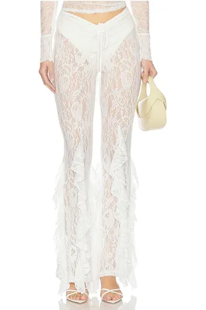 Leslie Amon Ruffle Pants in - White. Size L (also in M, S, XL, XS).
