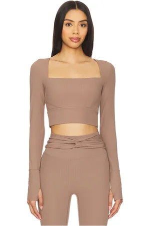 Nylora Hugo Top in - Brown. Size L (also in M, S, XS).