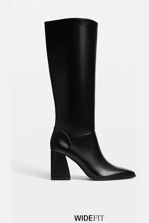 Stradivarius PERNA LARGA. Botas altas de tacão 36