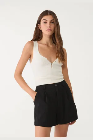 Stradivarius Calções fluidos com pregas com linho 42