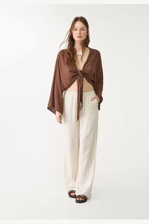 Stradivarius Blusa fluida com nó L